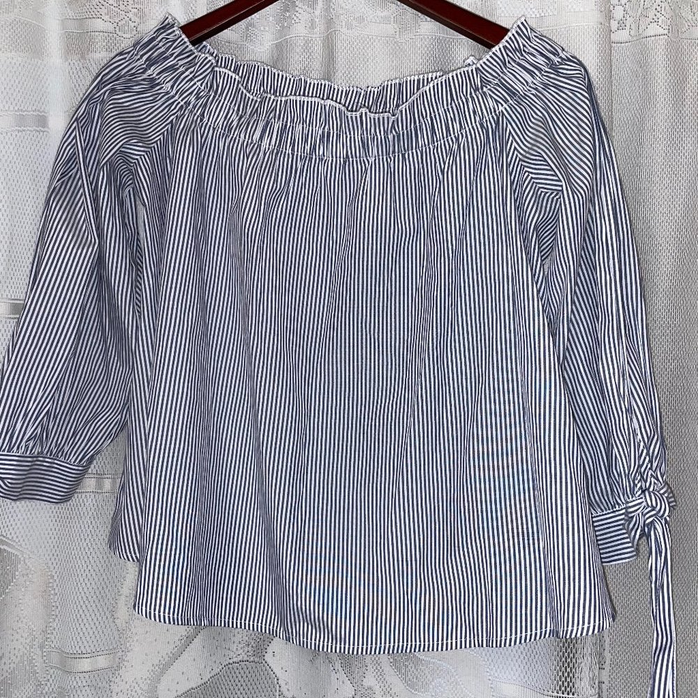 AMERICAN EAGLE Womens Blue & White Striped Off The Shoulder BlouseTop Size M EUC
